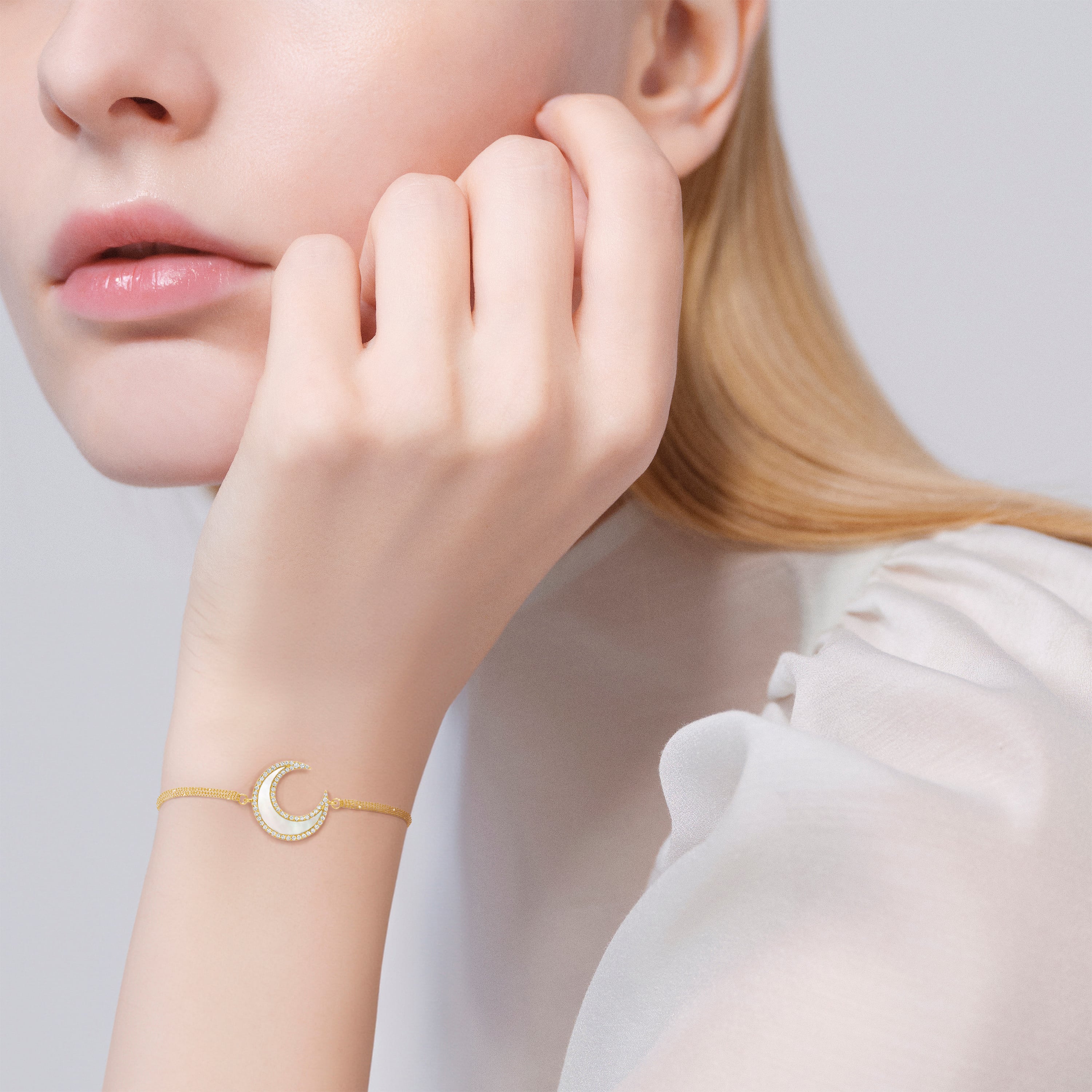 ティナムーンマザーオブパール ブレスレット | AHKAH / アーカー