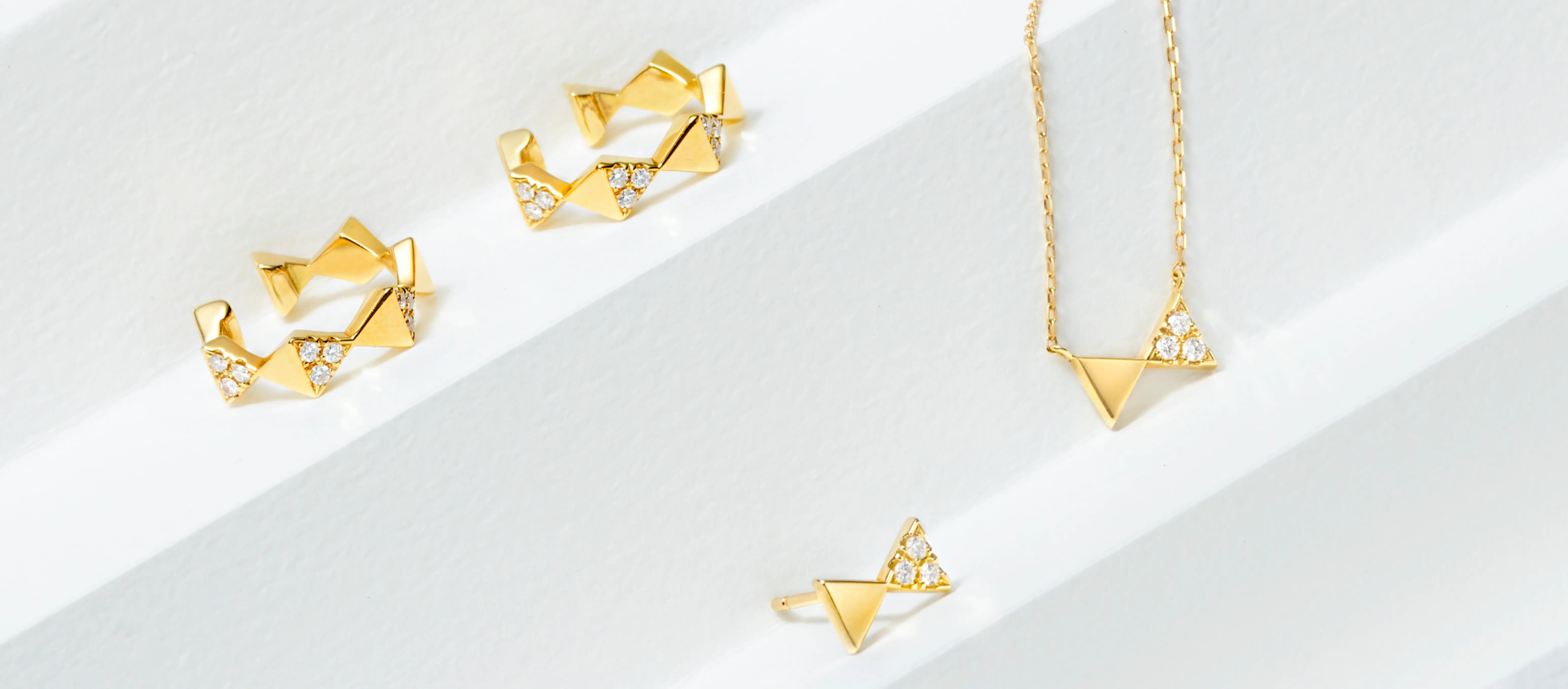 スノーペレッツ　AHKAH アーカー スノーペレッツピアス（ピアス（片耳用））｜AHKAH（アーカー