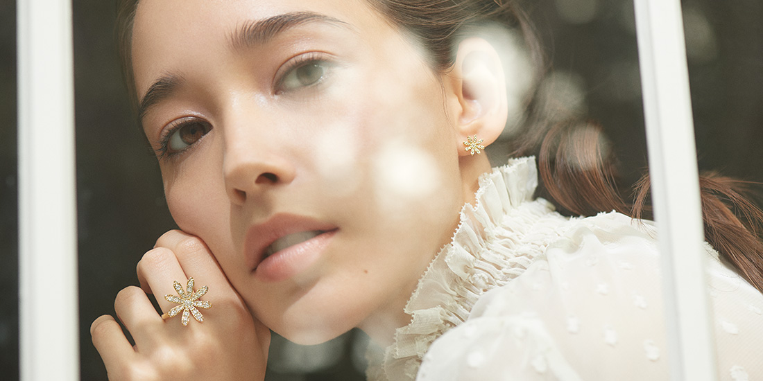 AHKAH 2019ss コサージュピアス（マルチカラー）、インセンスピアス 2019 SS | AHKAH Online Shop「アーカー公式通販サイト」