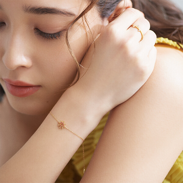 AHKAH 2019ss コサージュピアス（マルチカラー）、インセンスピアス 2019 SS | AHKAH Online Shop「アーカー公式通販サイト」