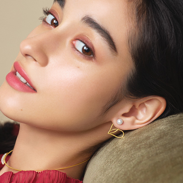 本日限定値下げ　AHKAHハート❤️18Kピアス(片耳のみ) AHKAH アーカー ピアス トロワペルルハート 18K パール 片耳