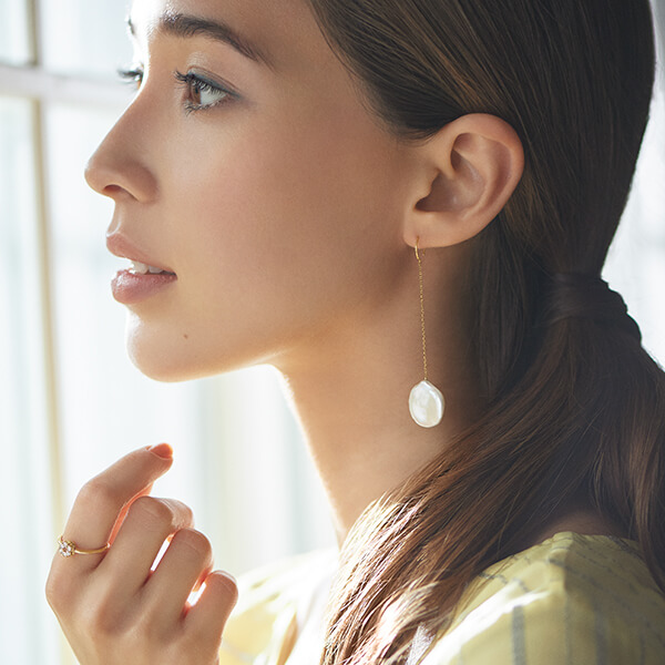 AHKAH 2019ss コサージュピアス（マルチカラー）、インセンスピアス AHKAH 2019ss コサージュピアス（マルチカラー）、インセンス