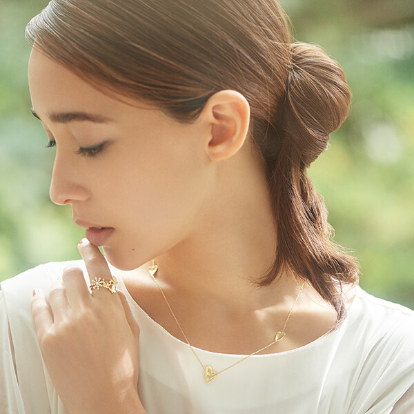 AHKAH 2019ss コサージュピアス（マルチカラー）、インセンスピアス 2019 SS | AHKAH Online Shop「アーカー公式通販サイト」