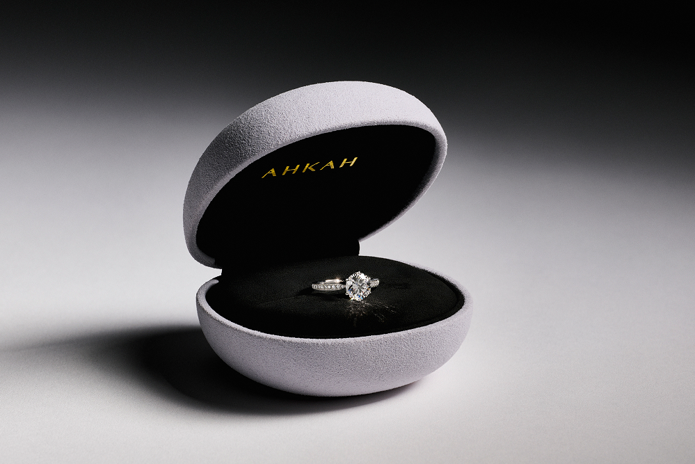 AHKAHリングセット AHKAHが、ブライダルコレクション「AHKAH bridal」から新作リングを